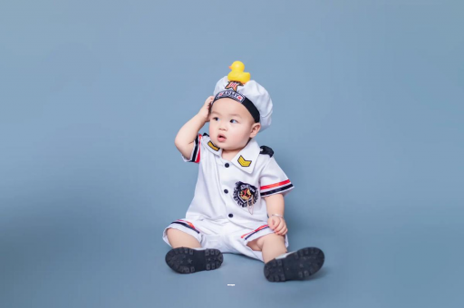 仁怀宝宝几个月攒肚子